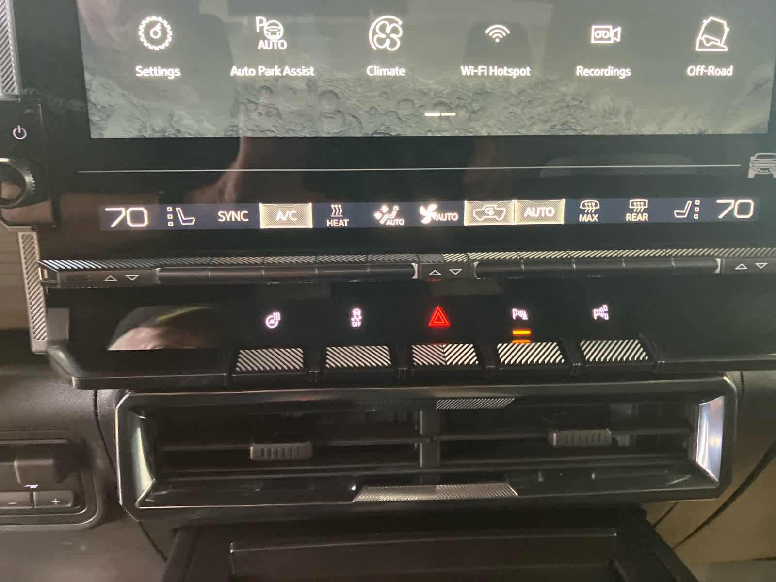 New 2026 GMC Hummer EV 4x4 Crew Cab image 20