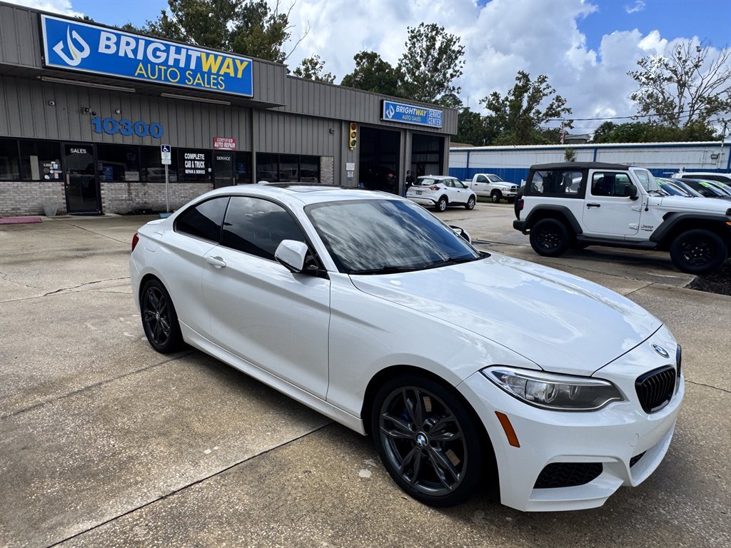 Used 2017 BMW M240i Coupe RWD image 4