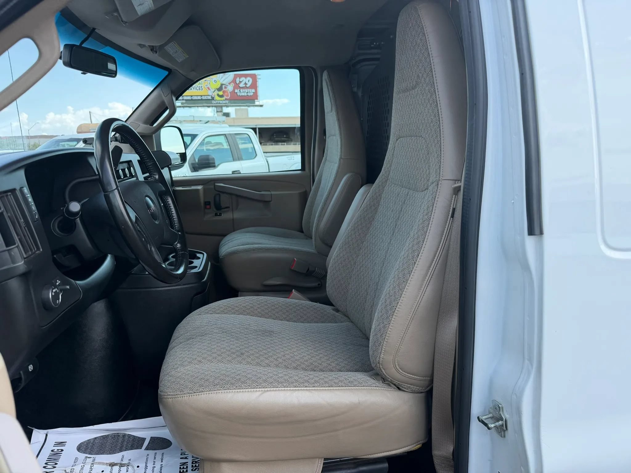 Used 2022 GMC Savana 2500 w/ Driver Convenience Package RWD image 17