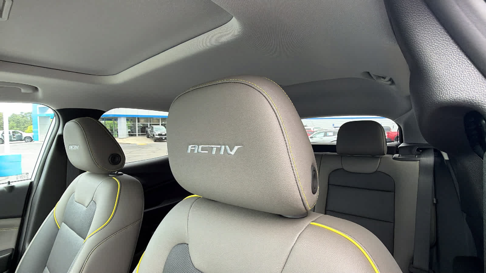 New 2026 Chevrolet Trax ACTIV w/ Sunroof Package FWD image 11