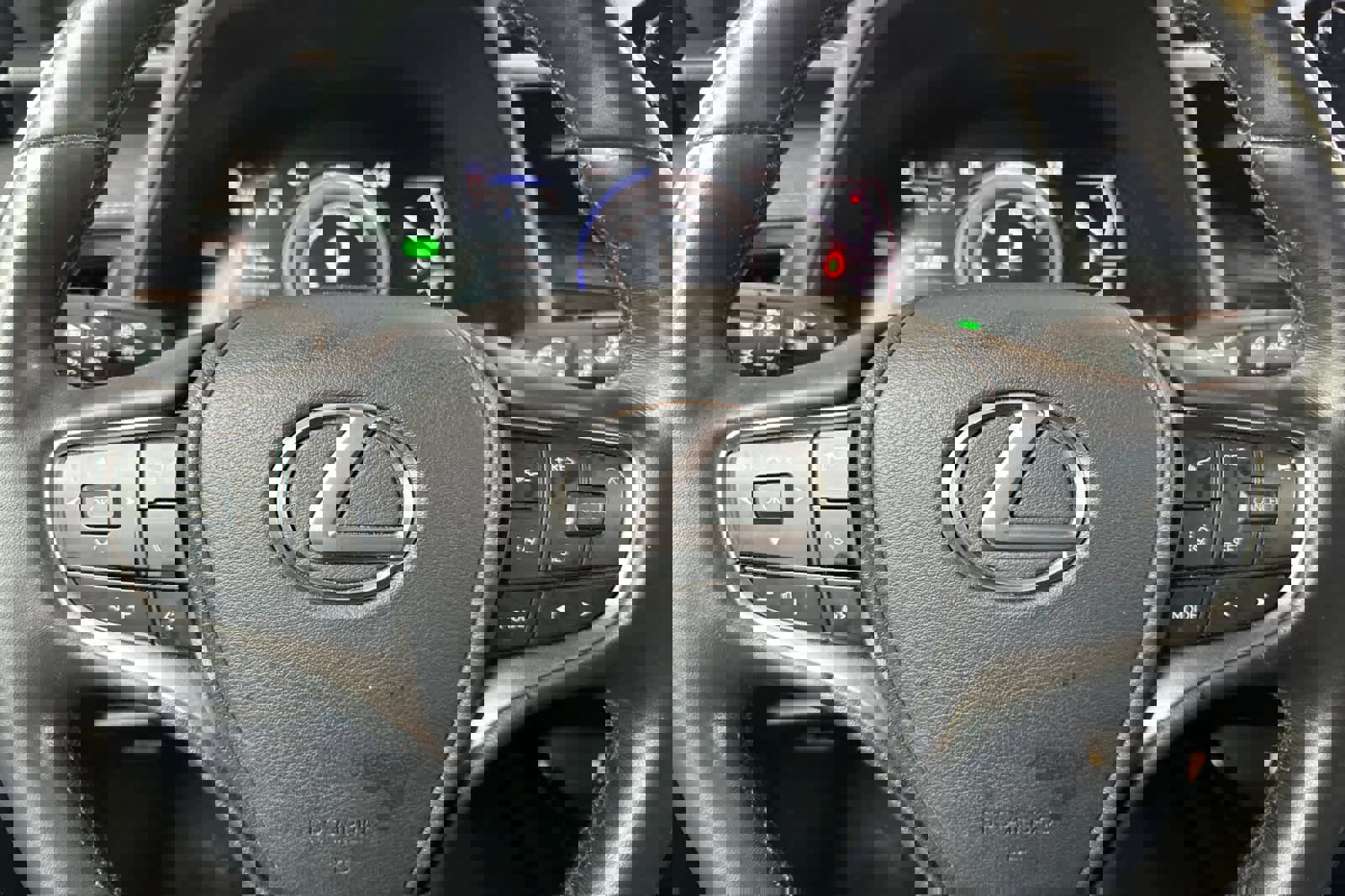 Certified 2023 Lexus UX 250h F Sport w/ Accessory Package (Z2) image 25