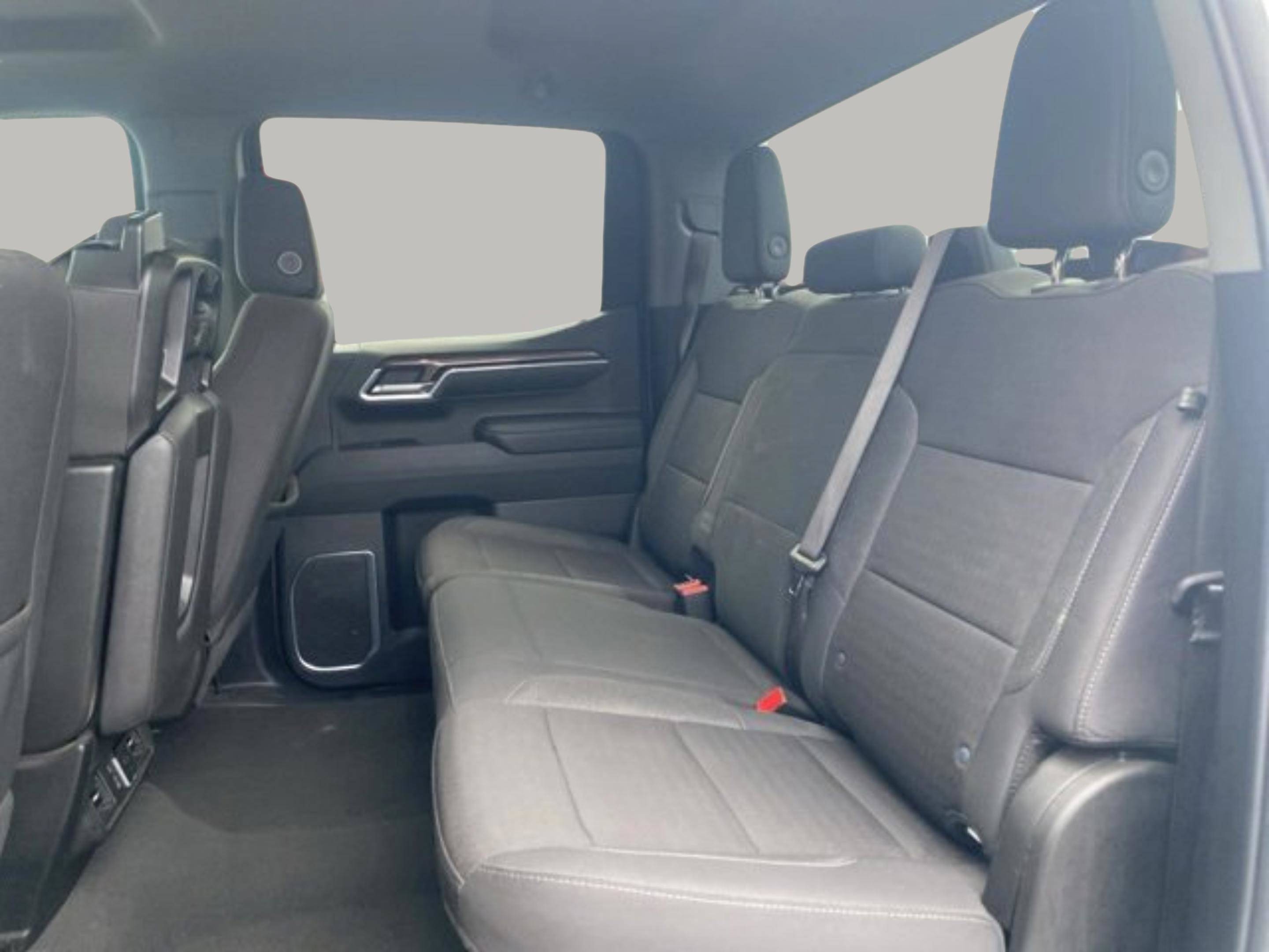 Used 2025 Chevrolet Silverado 1500 LT image 30