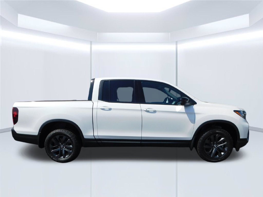 New 2026 Honda Ridgeline Sport image 2