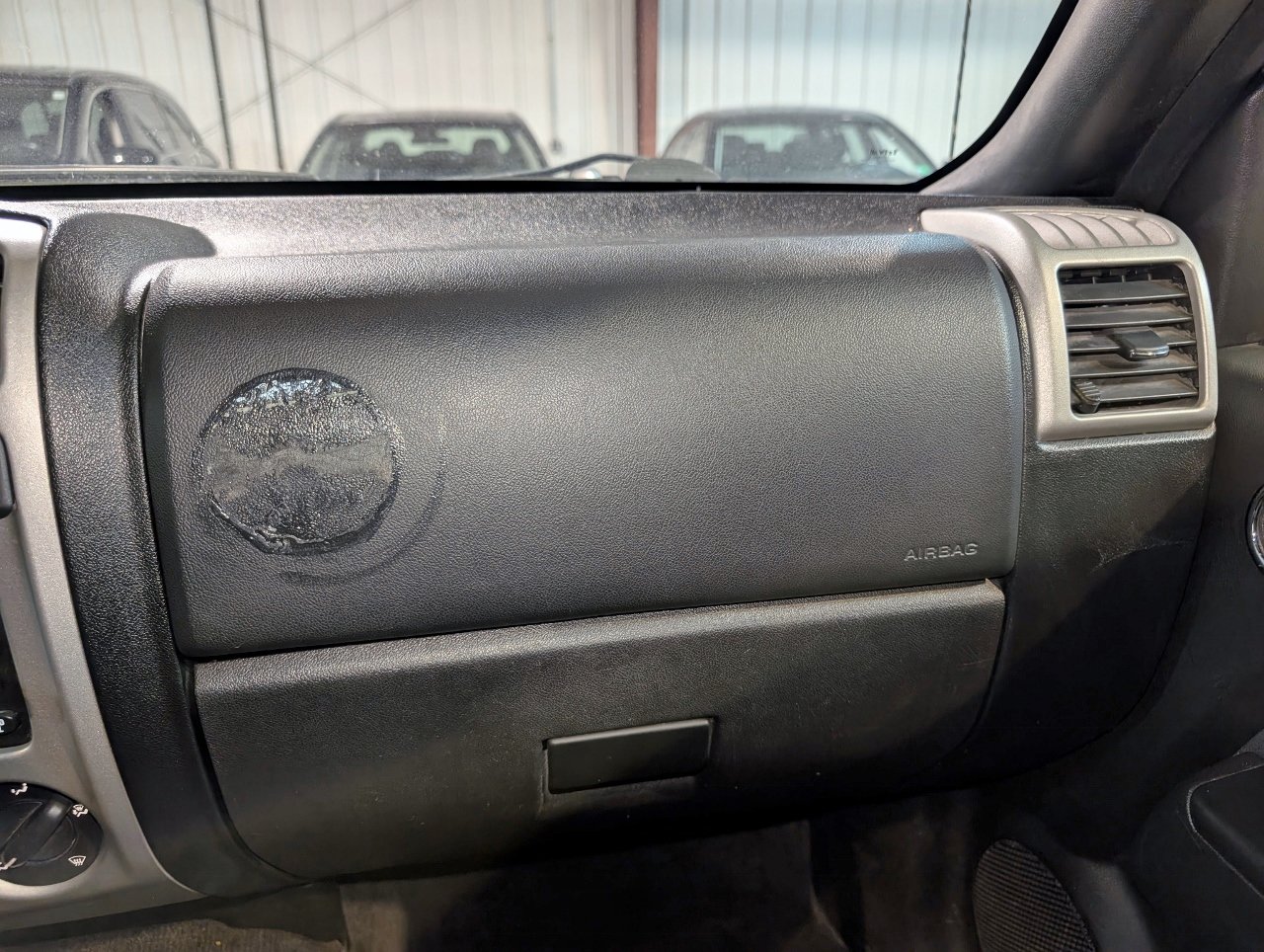 Used 2009 Chevrolet Colorado LT w/ LT Preferred Equipment Group AWD/4WD image 32