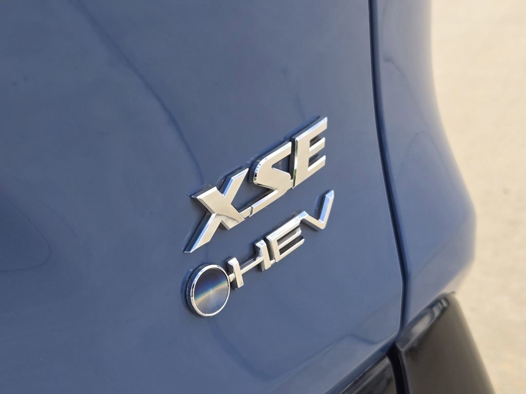 Used 2025 Toyota RAV4 XSE w/ Advanced Technology Package image 13
