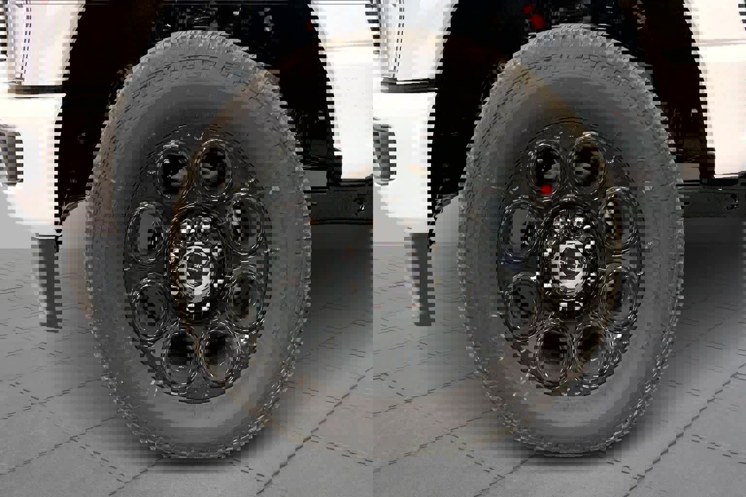 New 2026 Ford F250 Lariat w/ Black Appearance Package image 9