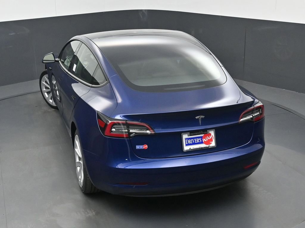 Used 2023 Tesla Model 3 Standard Range image 32