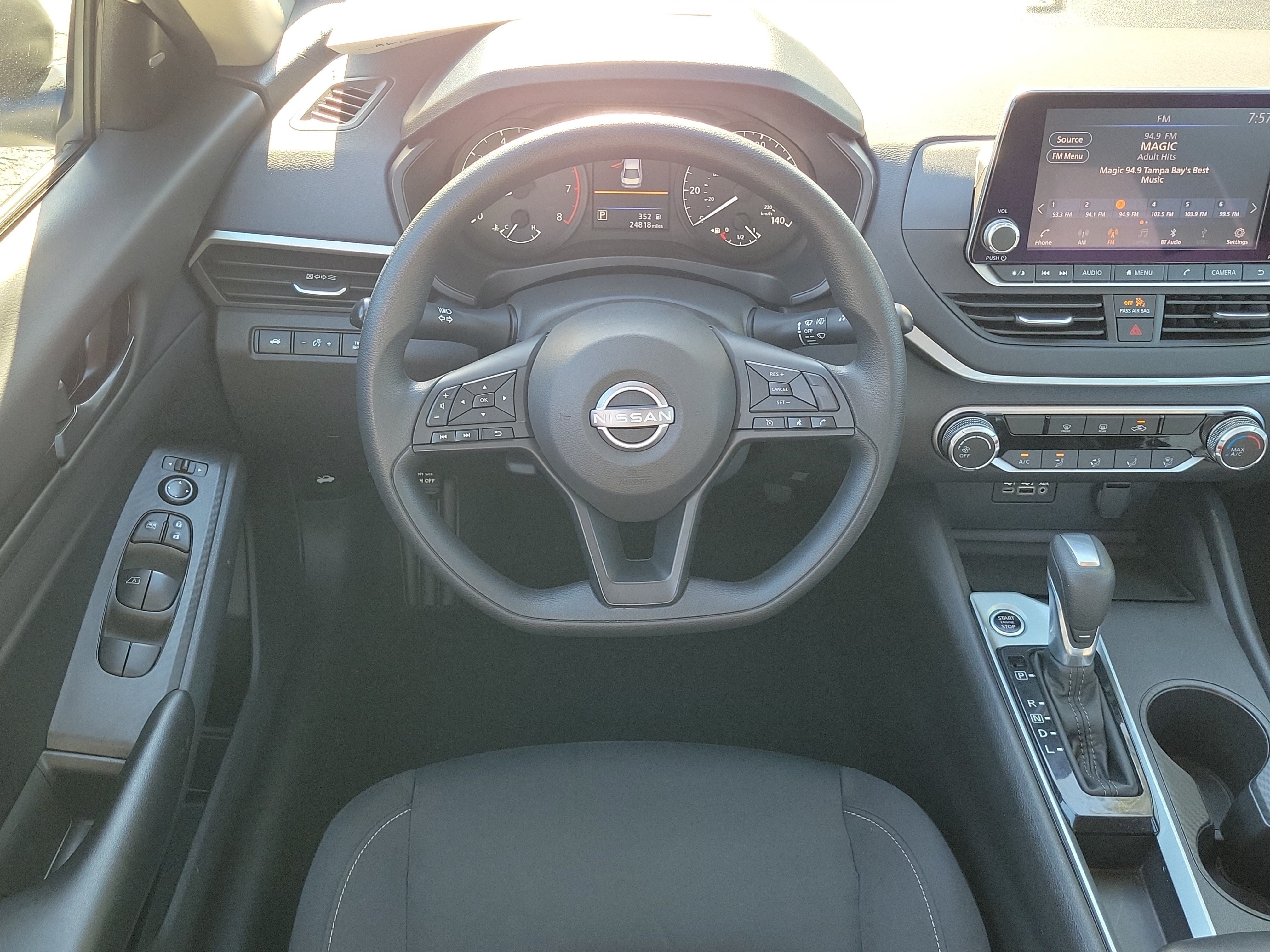 Certified 2025 Nissan Altima 2.5 S FWD image 15