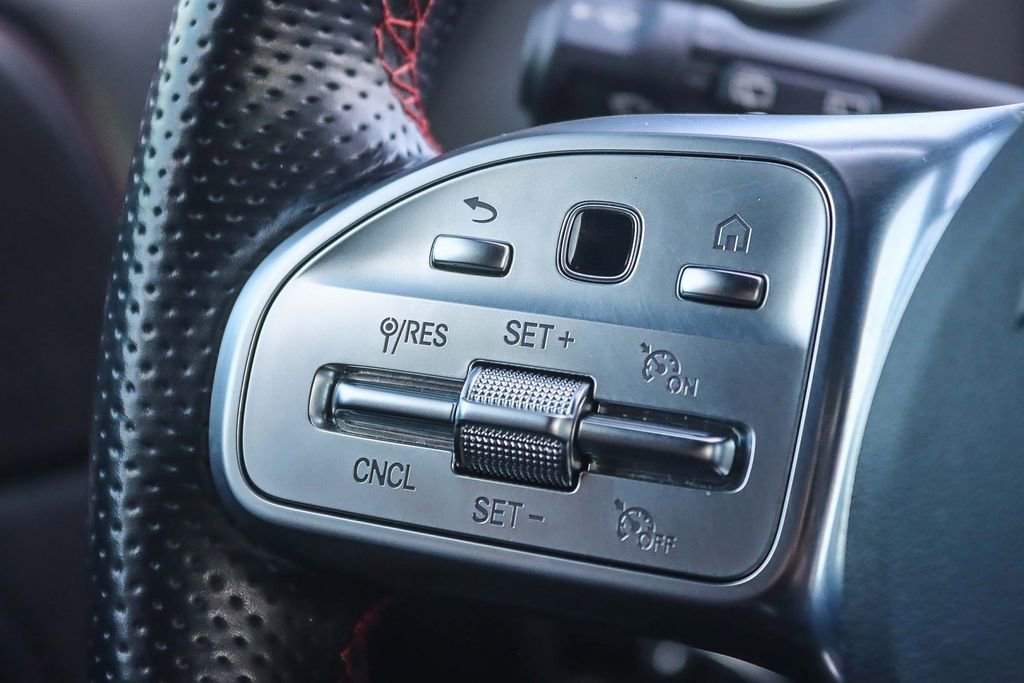 Used 2021 Mercedes-Benz GLA 250 4MATIC image 24