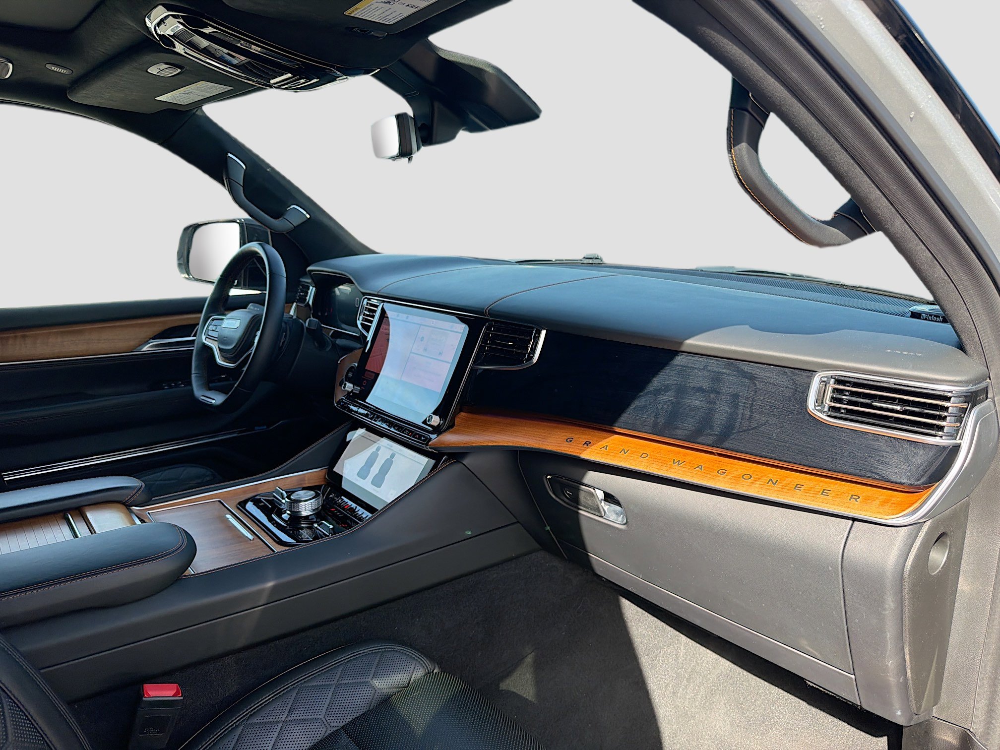 Used 2024 Jeep Grand Wagoneer L Series III image 15