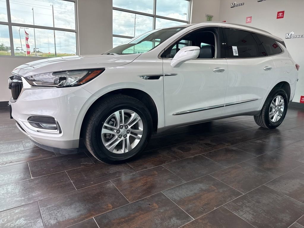 Used 2018 Buick Enclave Essence FWD image 3