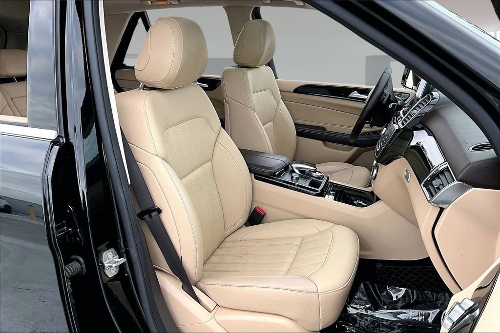 Used 2018 Mercedes-Benz GLE 350 w/ Premium 1 Package image 27