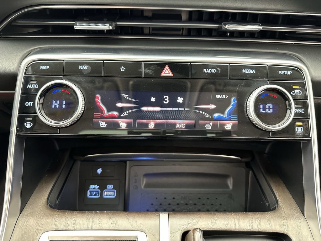 Used 2023 Genesis GV80 3.5T image 19