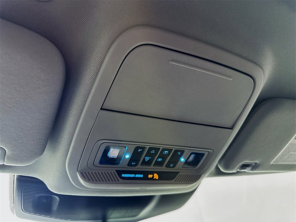 Used 2022 Ford Explorer XLT w/ Equipment Group 202A image 34