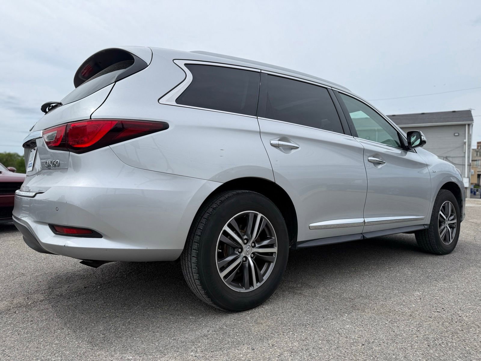 Used 2017 INFINITI QX60 Luxe w/ Premium Plus Package AWD/4WD image 7