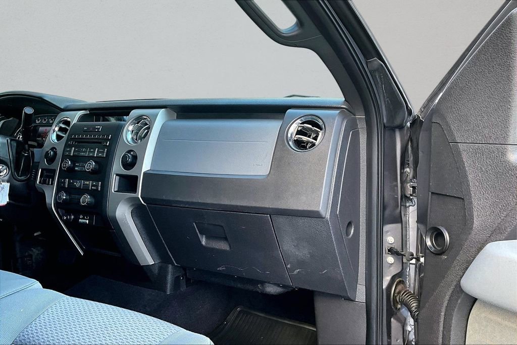Used 2011 Ford F150 XLT w/ XLT Chrome Pkg AWD/4WD image 26