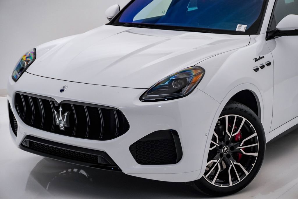 Certified 2023 Maserati Grecale Modena image 4