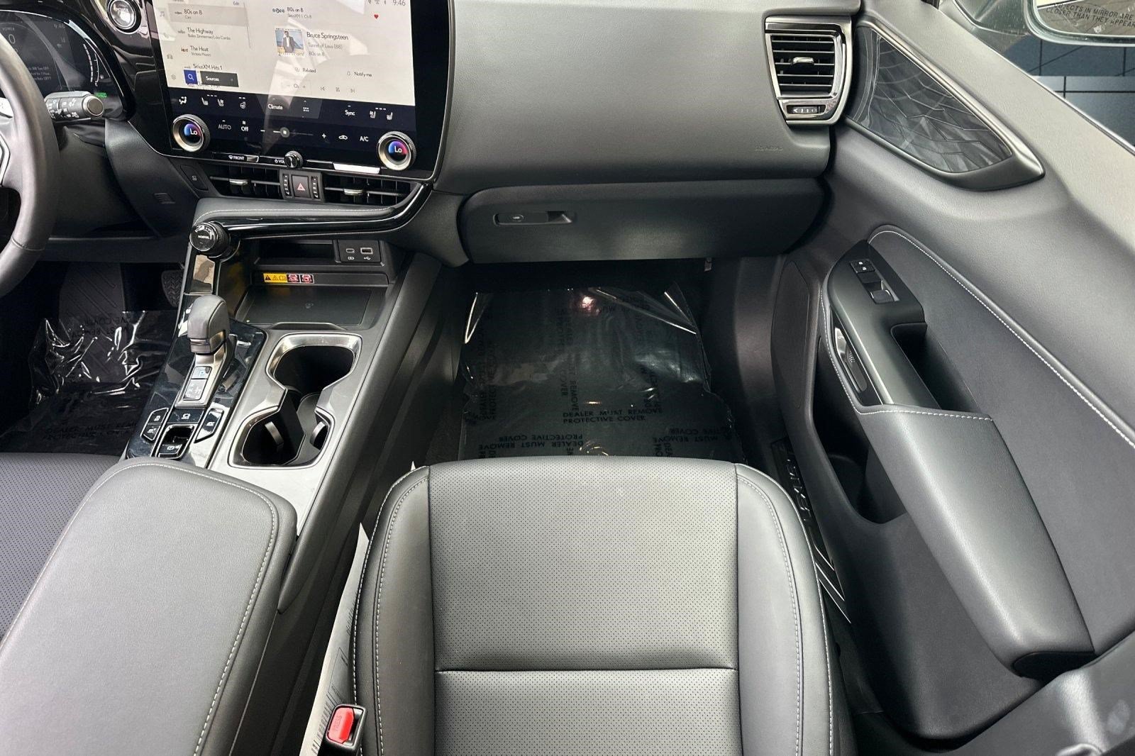 Certified 2026 Lexus NX 350h AWD w/ Accessory Package (2T) image 29