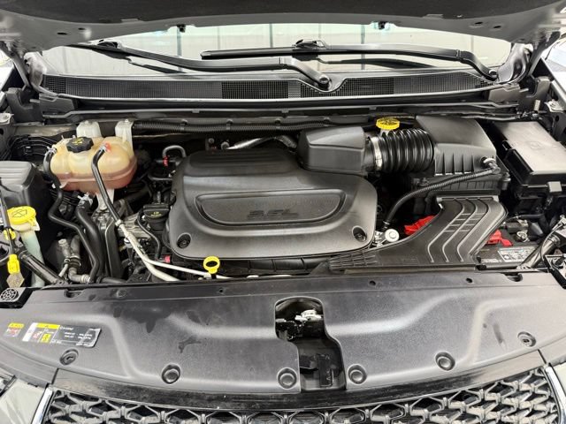Used 2022 Chrysler Pacifica Touring-L FWD image 9