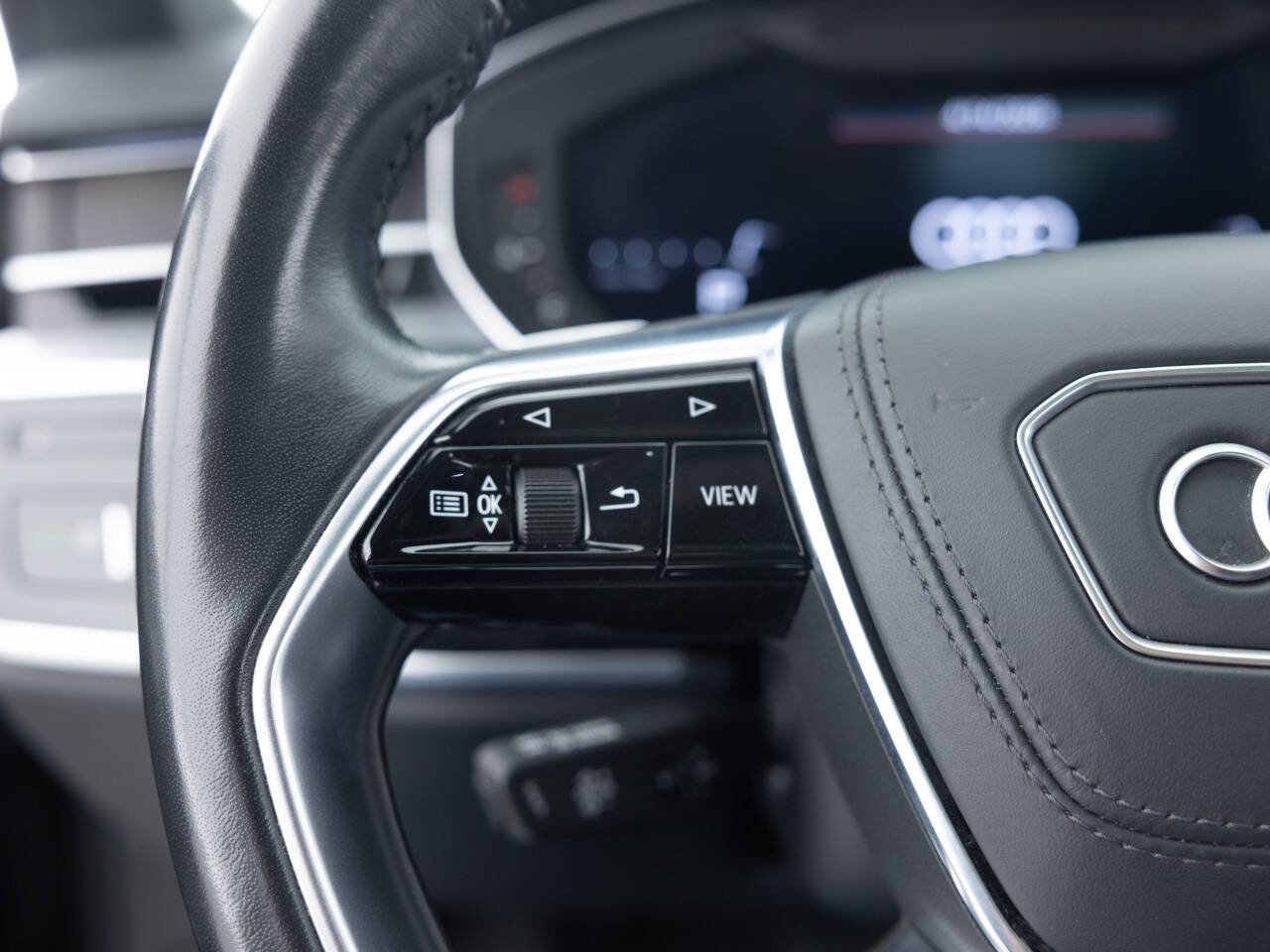 Used 2020 Audi A8 L 4.0T w/ Executive Package image 36