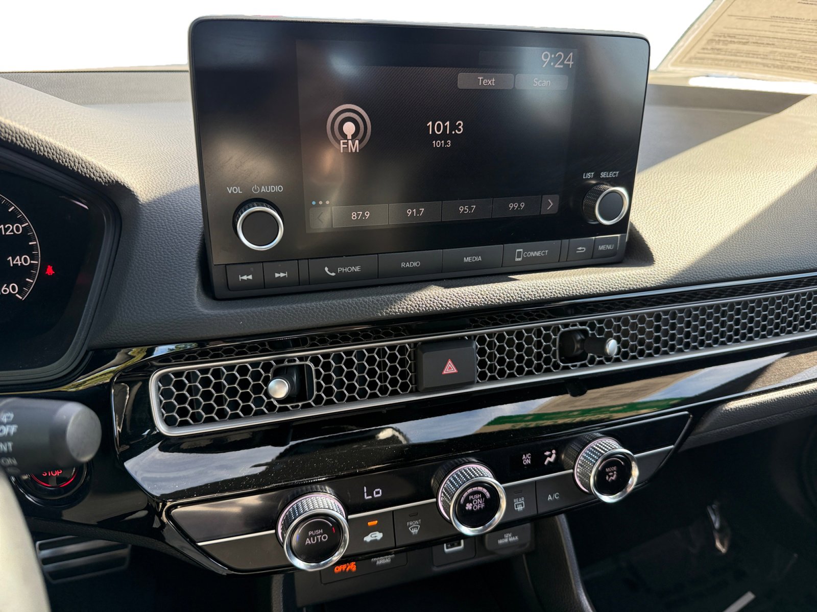 Used 2023 Honda Civic Sport image 12