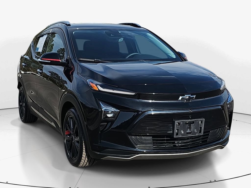 Used 2023 Chevrolet Bolt EUV Premier w/ Sun & Sound Package image 2