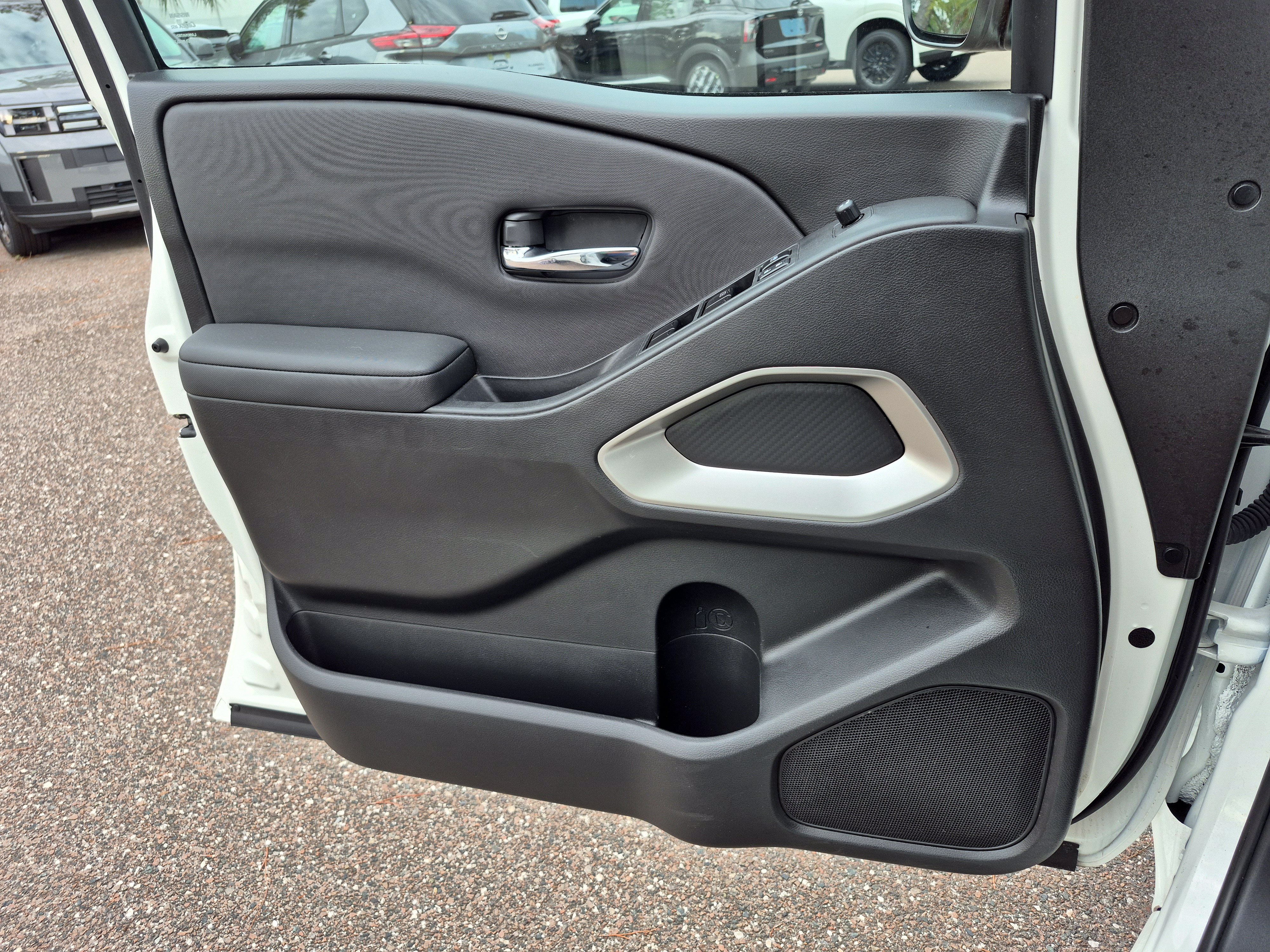 Certified 2024 Nissan Frontier SV RWD image 25