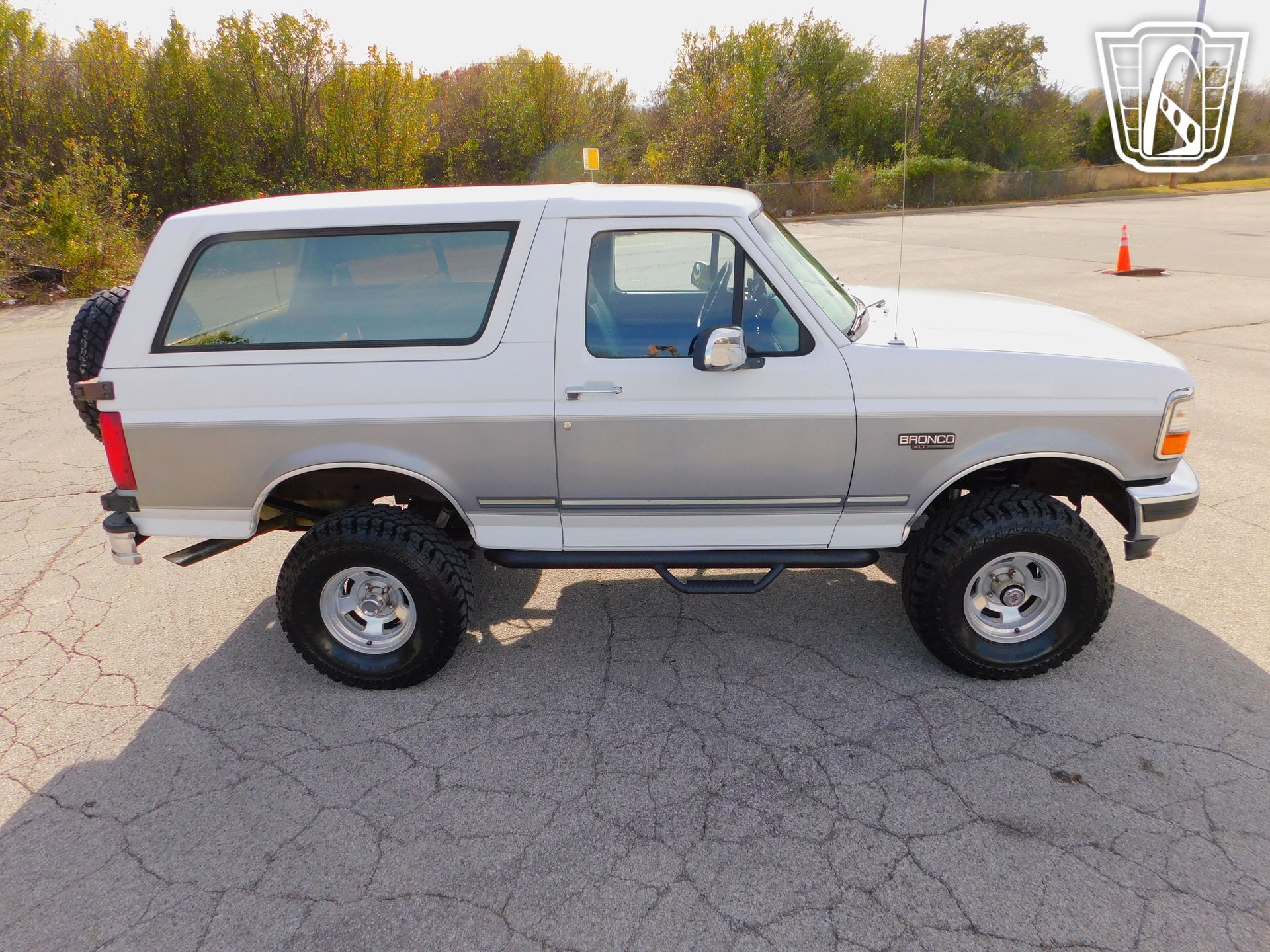 Used 1995 Ford Bronco XLT AWD/4WD image 30