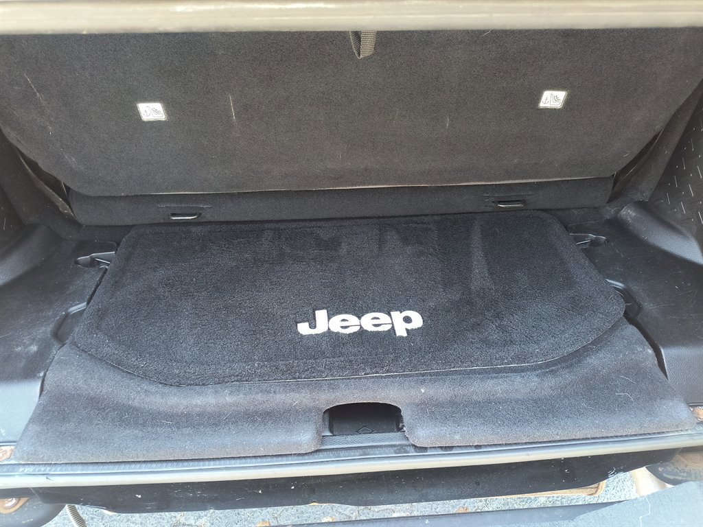 Used 2013 Jeep Wrangler Sport image 25