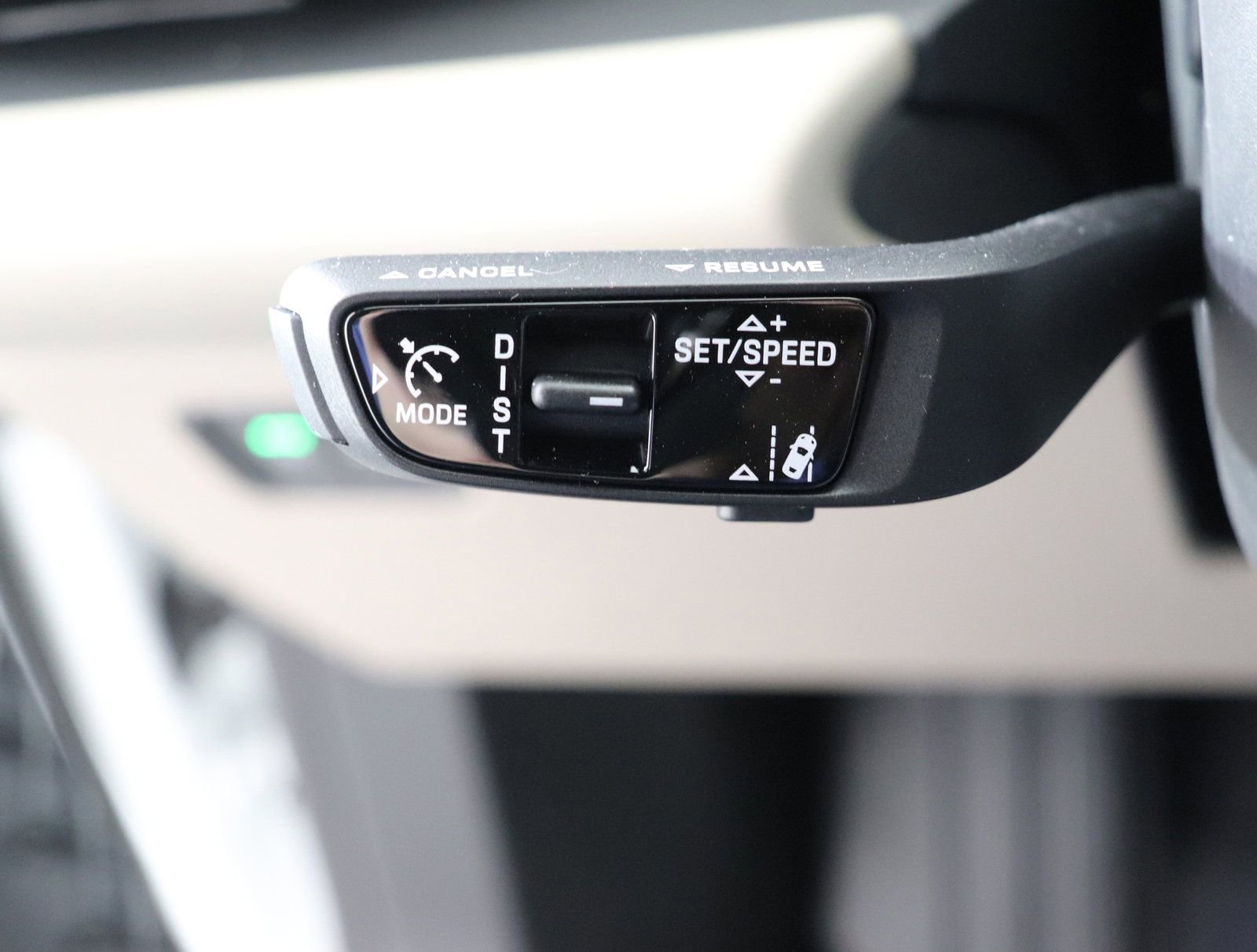 Certified 2024 Porsche Macan 4 Electric AWD/4WD image 38
