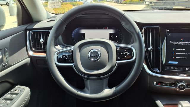 Used 2025 Volvo V60 B5 Cross Country Plus AWD/4WD image 22
