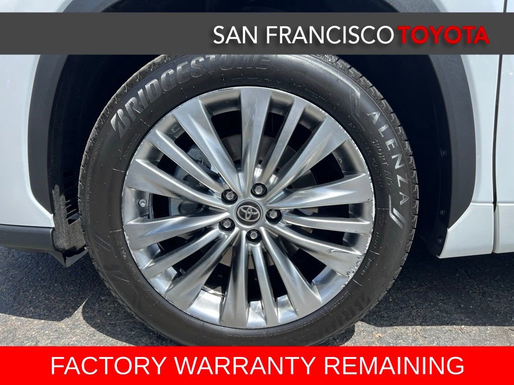 Used 2023 Toyota Highlander Platinum FWD image 9