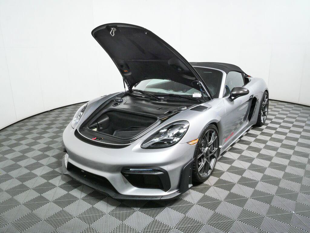 Certified 2025 Porsche 718 Boxster Spyder RS RWD image 34