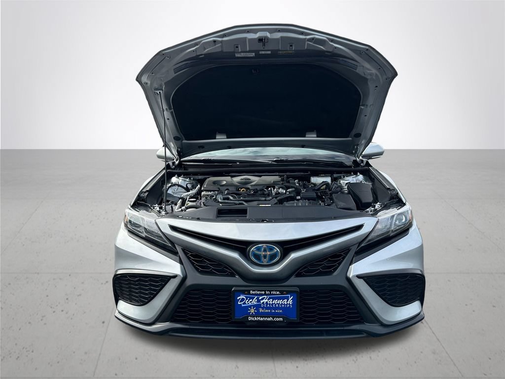 Used 2023 Toyota Camry SE FWD image 4