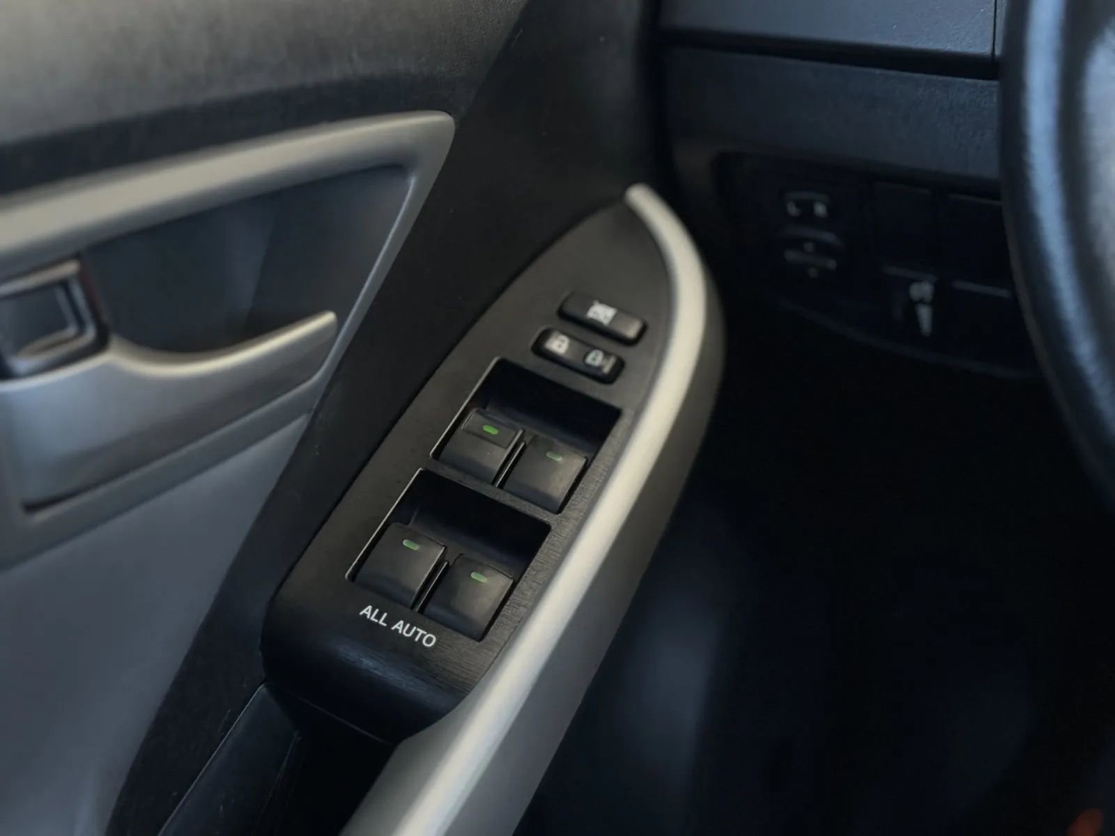 Used 2014 Toyota Prius Four w/ Protection Package image 22