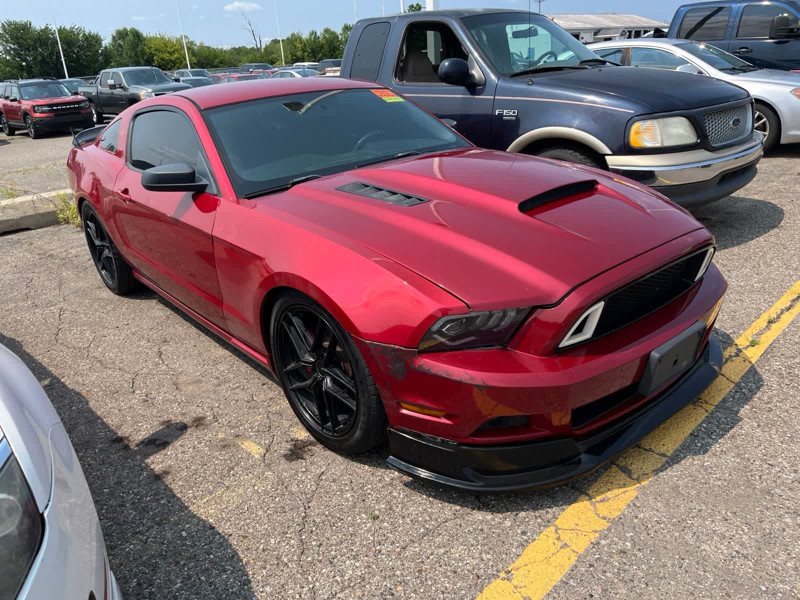 Used 2013 Ford Mustang Coupe RWD image 18
