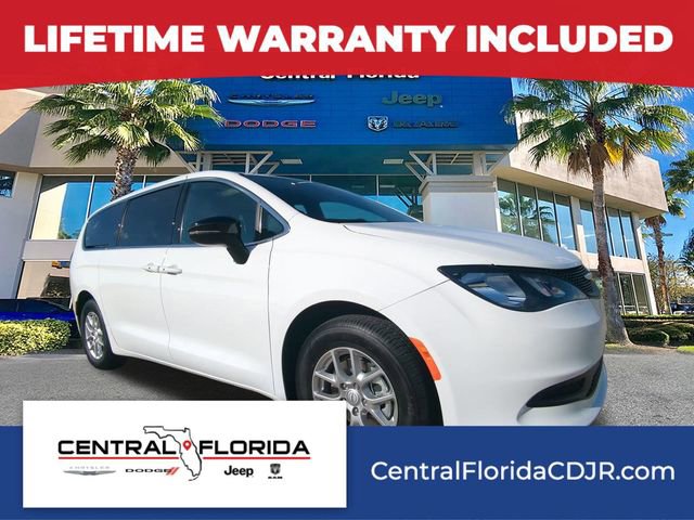 New 2026 Chrysler Voyager LX image 1