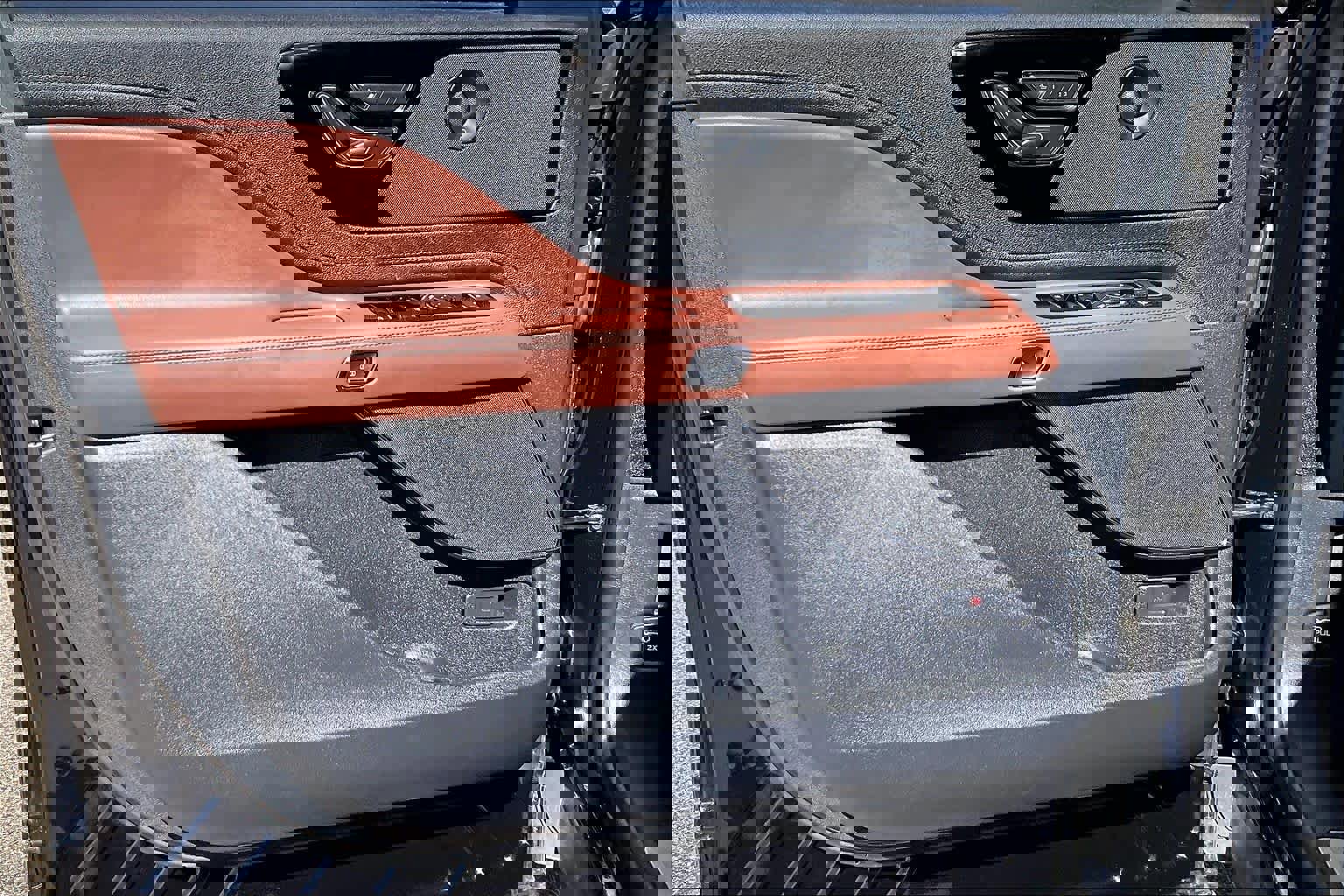 Used 2025 Lincoln Aviator Reserve image 22