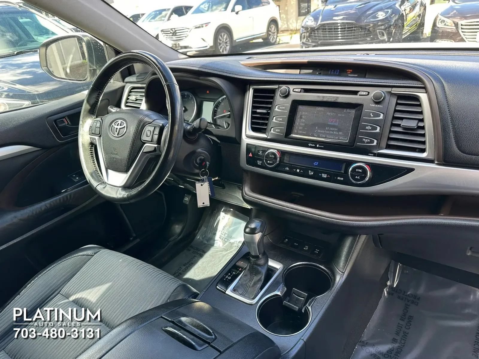 Used 2015 Toyota Highlander Plus AWD/4WD image 12
