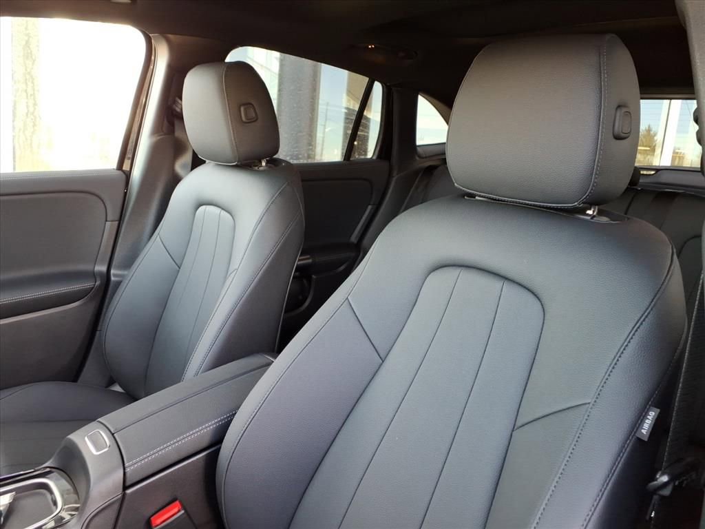 New 2026 Mercedes-Benz GLA 250 4MATIC image 13