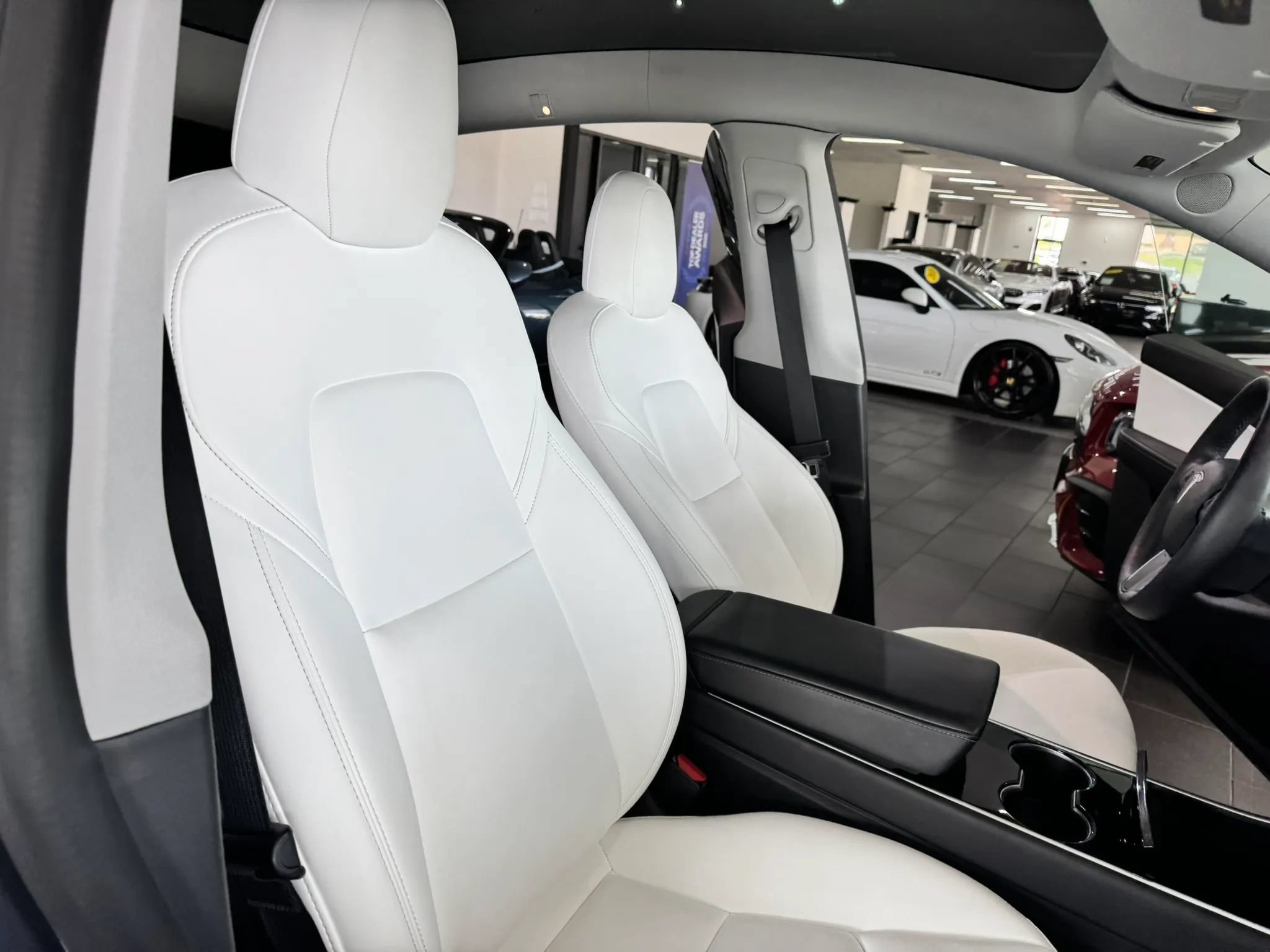 Used 2021 Tesla Model Y Long Range AWD/4WD image 13
