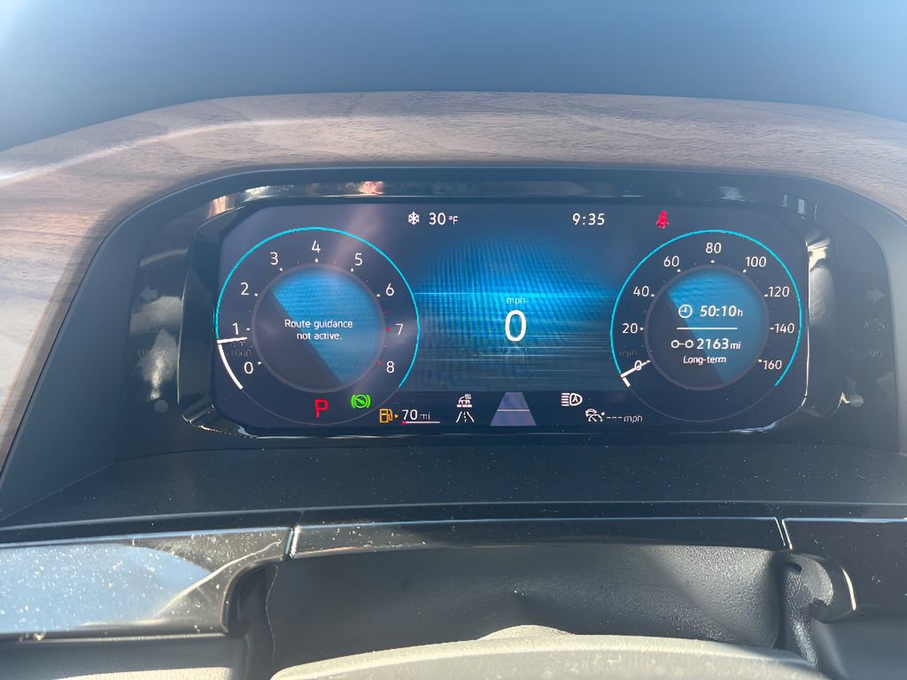 Used 2025 Volkswagen Atlas SE image 30