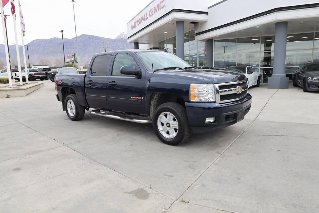 Used 2007 Chevrolet Silverado 1500 LTZ w/ Max Trailering Pack image 8