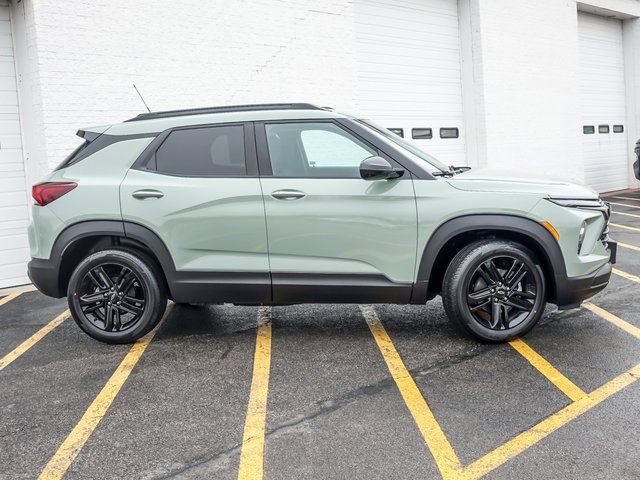 New 2026 Chevrolet TrailBlazer LT w/ Midnight Edition image 5