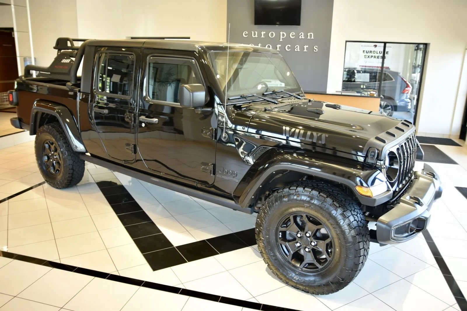 Used 2021 Jeep Gladiator Sport AWD/4WD image 8