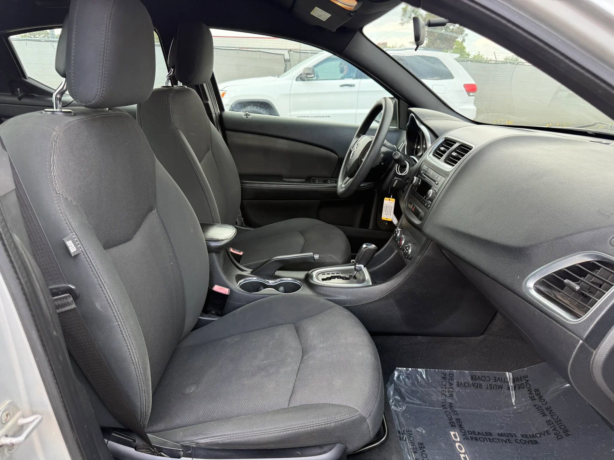 Used 2012 Dodge Avenger SE FWD image 18