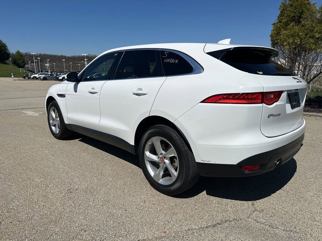 Used 2019 Jaguar F-PACE Premium image 5