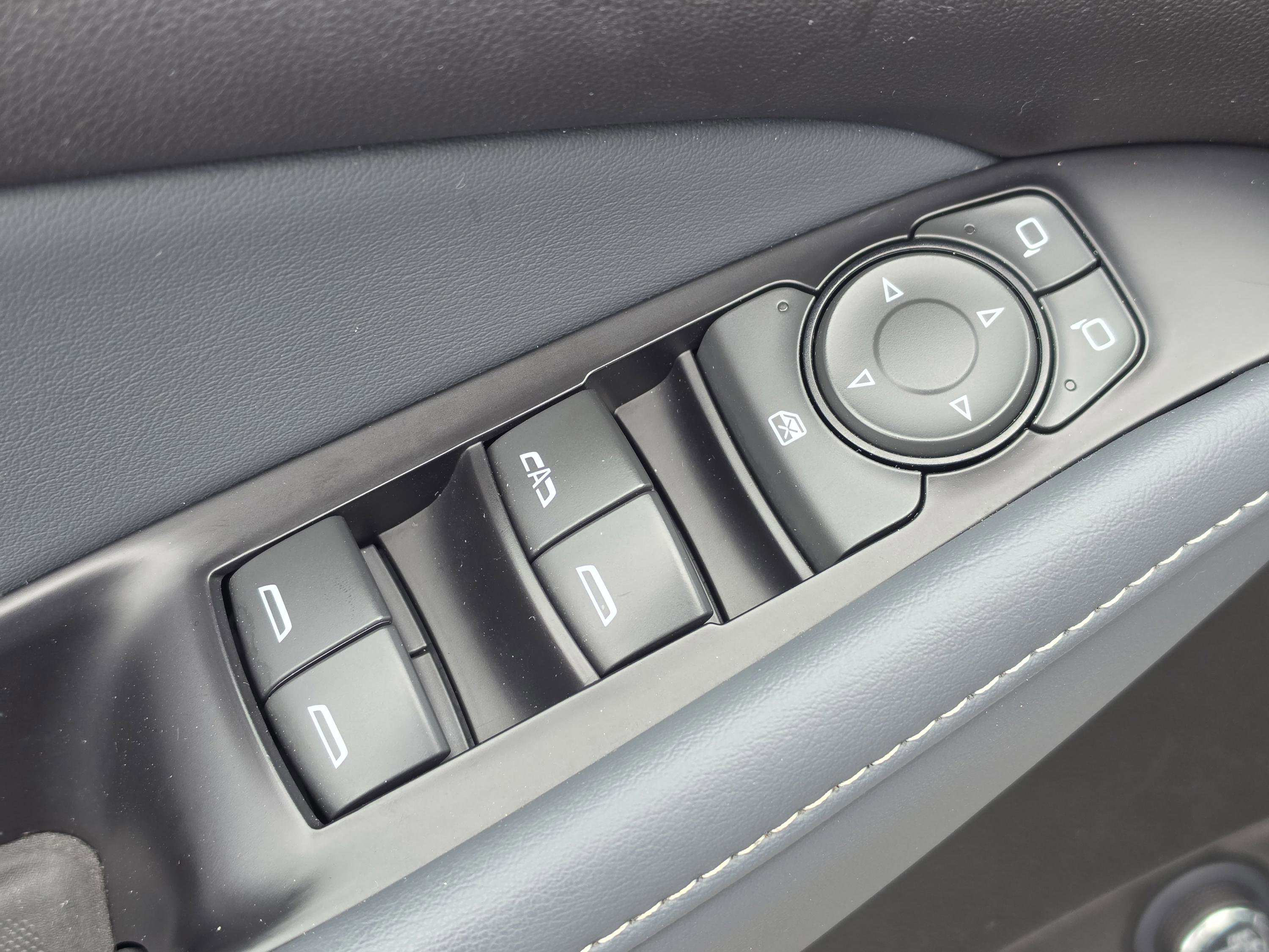 Used 2023 Buick Enclave Essence FWD image 24