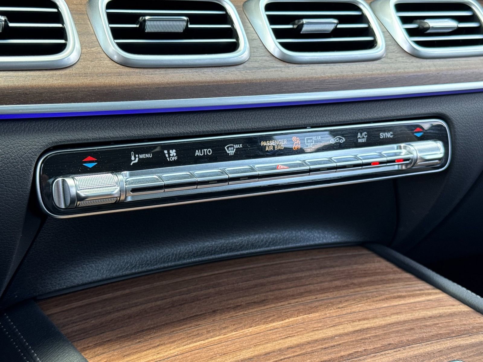 New 2025 Mercedes-Benz GLS 450 4MATIC image 25