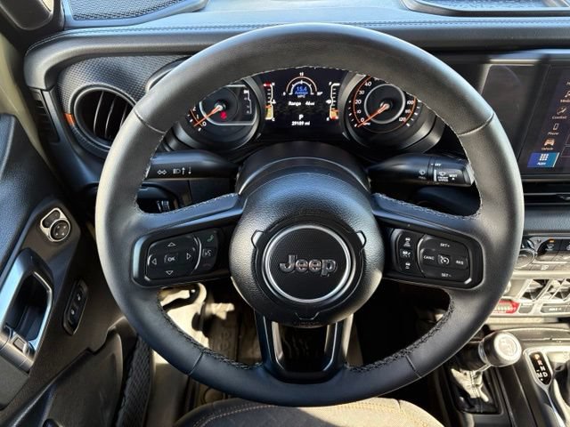 Used 2025 Jeep Gladiator Mojave w/ Convenience Group AWD/4WD image 24